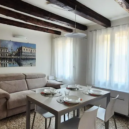 Dimora Ai Frari * Venice