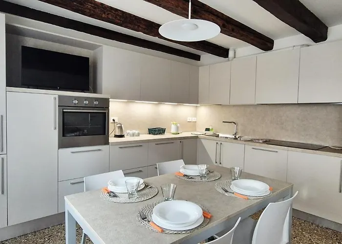 Dimora Ai Frari Apartment *