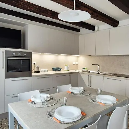 Dimora Ai Frari Apartament *